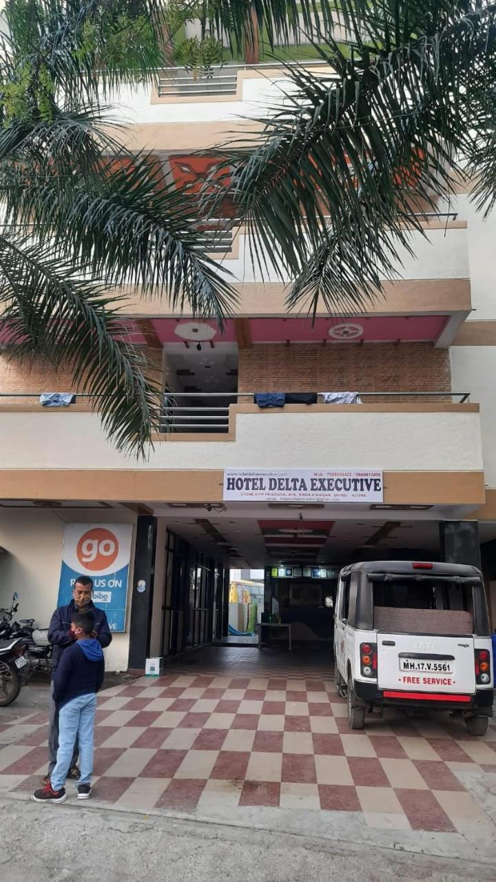 Hotel Delta Executive Shirdi Ngoại thất bức ảnh