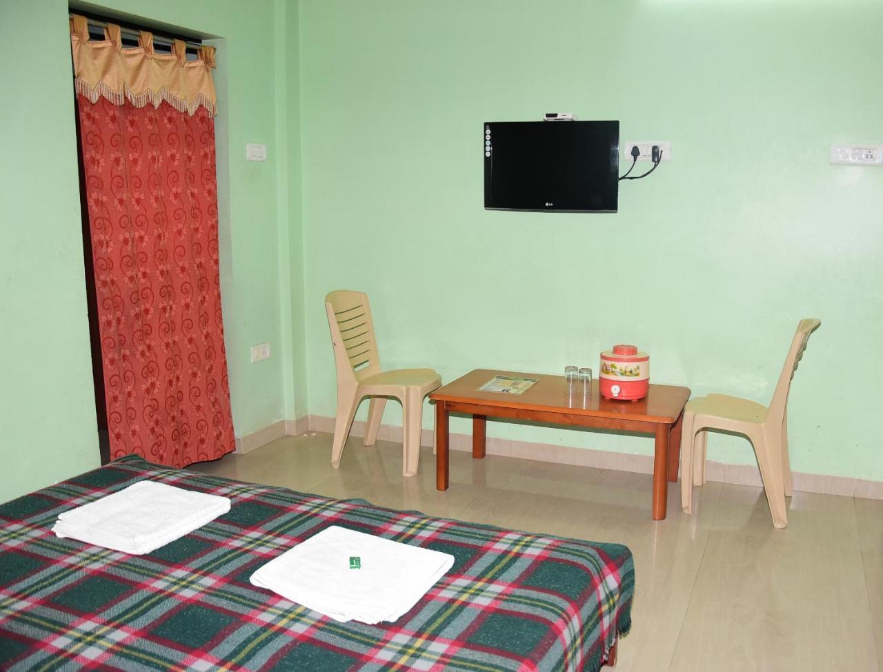 Hotel Delta Executive Shirdi Ngoại thất bức ảnh