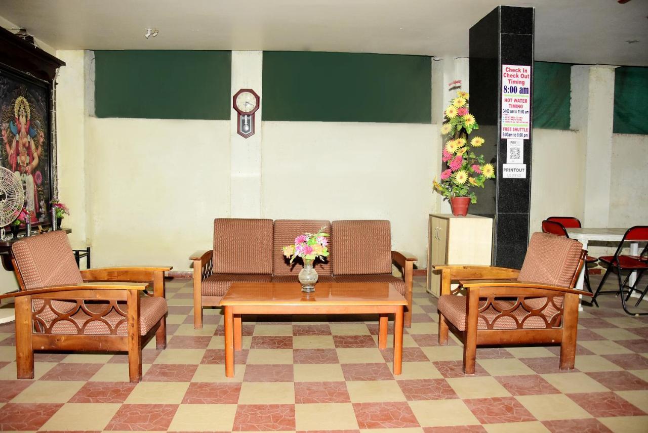Hotel Delta Executive Shirdi Ngoại thất bức ảnh