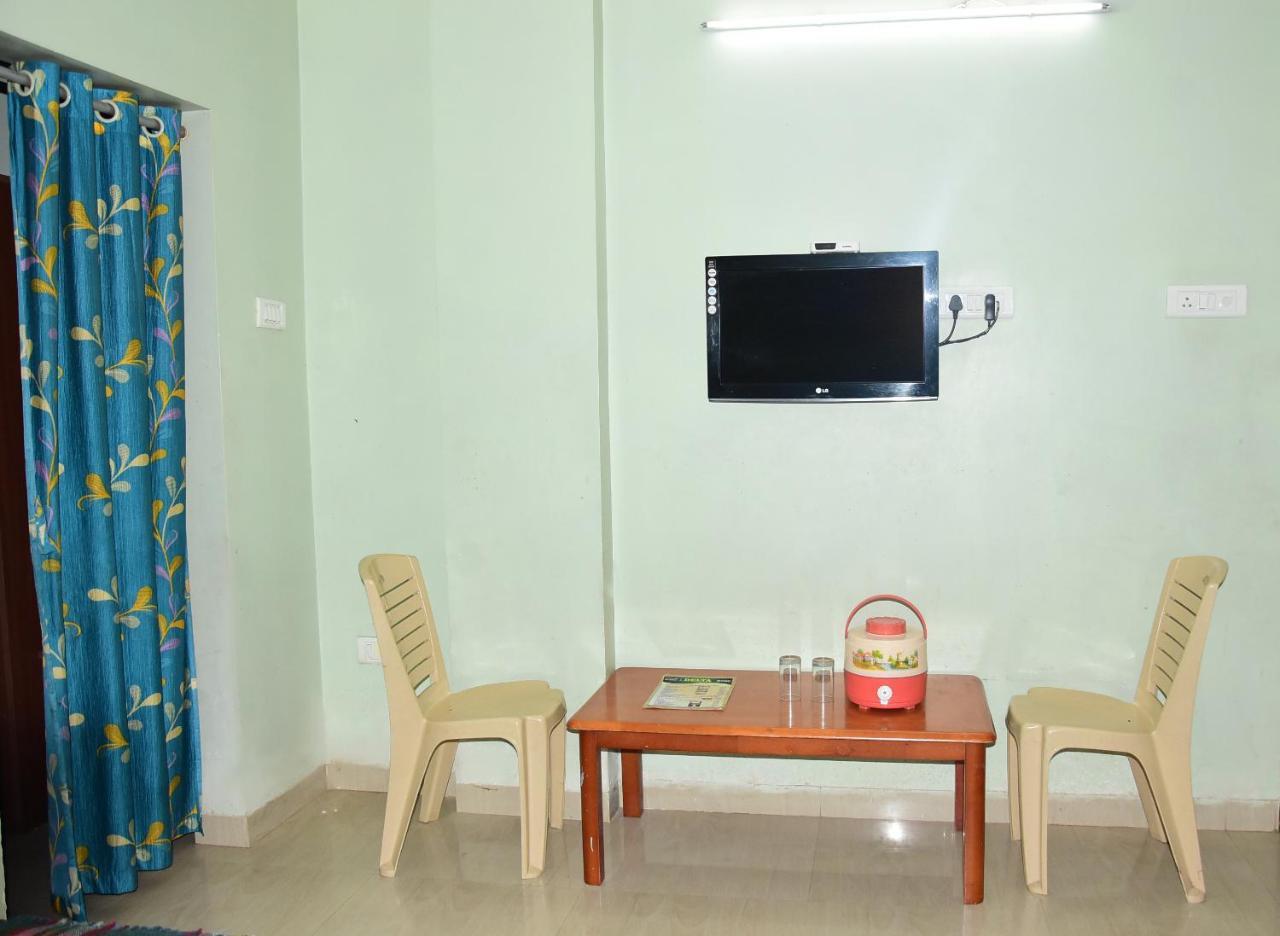 Hotel Delta Executive Shirdi Ngoại thất bức ảnh