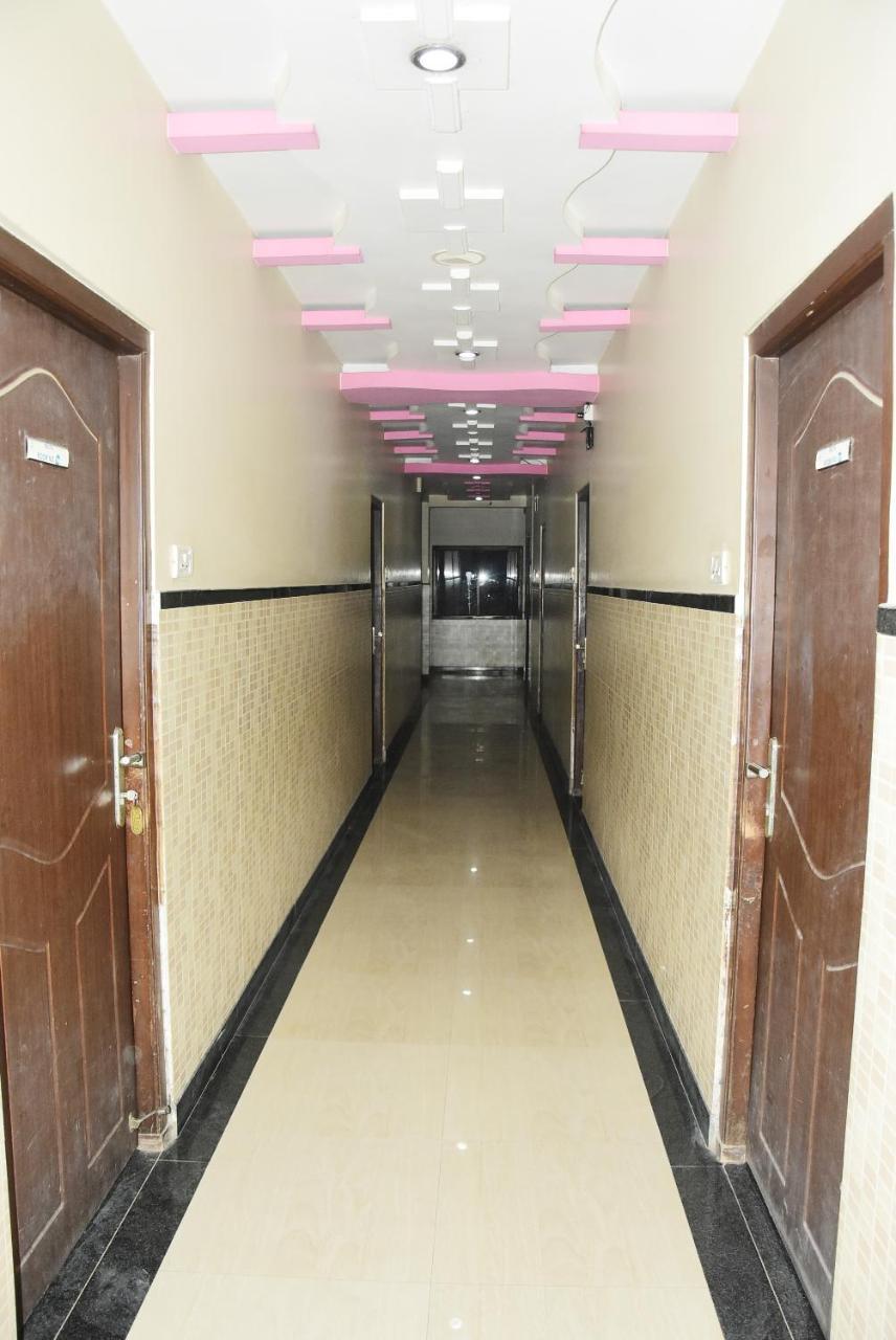 Hotel Delta Executive Shirdi Ngoại thất bức ảnh